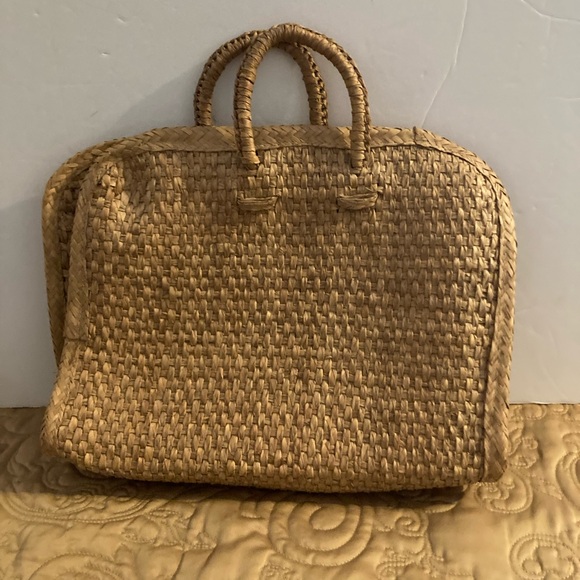 Handwoven Straw Bag with Red and Black Embroidery - Picture 5 of 15